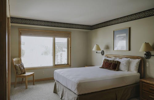 Big Sky Hotel | Shoshone Condos at Big Sky Resort
