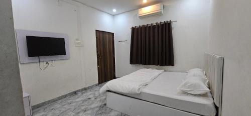 Tuljapur Hotel | Shree Shiv bhakt niwas