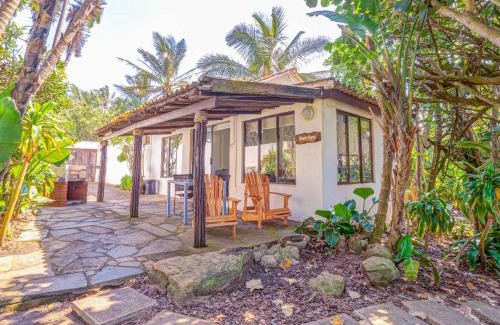 Umhlali Beach Apartment | Shrimp Lane Cottages, Saw Sea Chalet