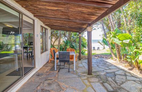 Umhlali Beach Apartment | Shrimp Lane Cottages, Saw Sea Chalet