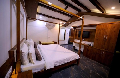 Gujarat Hotel | Shubhdev Revival Resort and Waterworld Bhavnagar