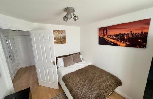 Purfleet Apartment | Sianavi Apartments - Caspian Way, Purfleet