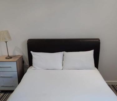 Cray Meadows House | Sidcup Stay