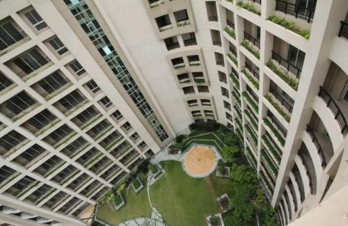 Kolkata Apartment | Siddha Xanadu Studio 310, Poolside Near Airport, CC2 Mall