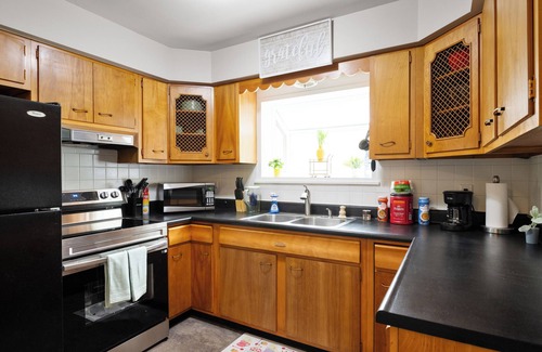 Muncie House | Side B Private Entry Sleeps 6 Kayaks Firepit River Access