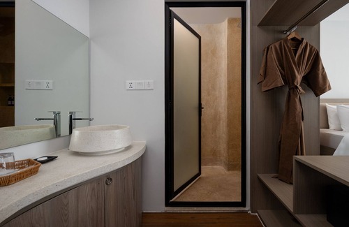 Downtown Siem Reap Hotel | SIEM REAP RIVER VIEW RESIDENCE