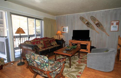 Mammoth Lakes House | Sierra Park Villas #16