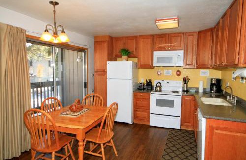 Mammoth Lakes House | Sierra Park Villas #29