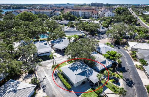 Siesta Key Villa | Siesta Villa Laughing Gull