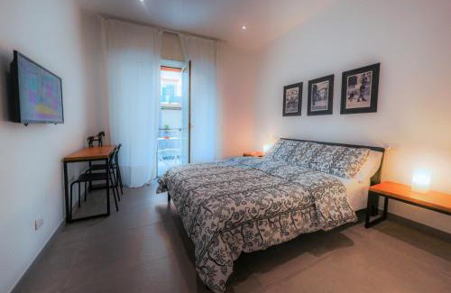 Quartieri Spagnoli Apartment | Signora Titina Rooms