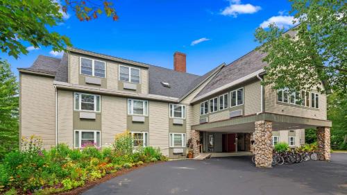 Waterville Valley Hotel | Silver Fox Inn
