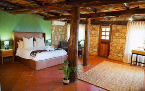 Tshwane Hotel | Silverlakes Farm Hotel
