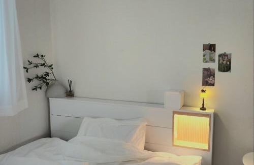 Yeongtong-gu House | Sim stay심스테이-매일 침구세탁clean bed