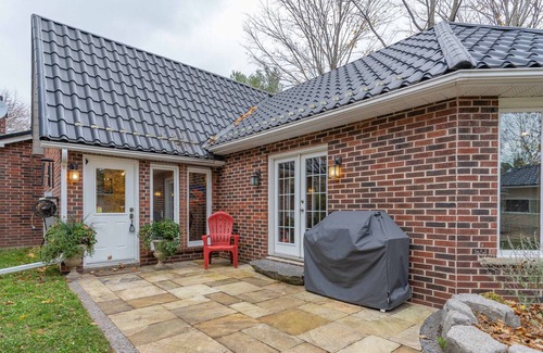 Innisfil Cabin | Simcoe Lakefront Cottage in Innisfil With Parking, BBQ, Garden, Firepit