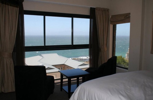 Glencairn House | Simon's Town Guest House
