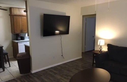 Lawton Apartment | Simple 1-bedroom unit upstairs close to Fort Sill!