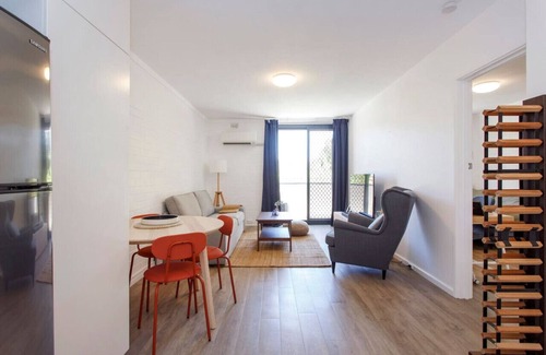 Mosman Park Apartment | Simple Charm - Apartment in Mosman Park