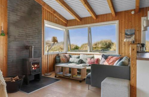 Nykobing Sjaelland House | Simple Summer Living In Magical Setting