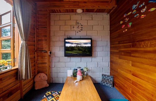 Da Lat Ski Chalet | Simplewoods Homestay in Da Lat