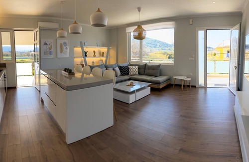 Kremasti Apartment | SimplyCity Homestay Apartment 1