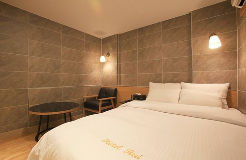 Sinchon-dong Hotel | Sinchon Rui