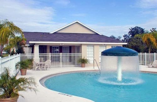Four Corners House | Single-Level Home w Heated Pool & 9MI to Disney