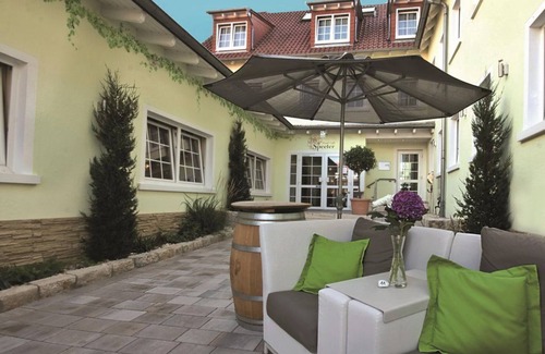 Weisenheim am Berg House | Single room, shower or bath, WC, non-smoking - Speeter - Hotel/Restaurant
