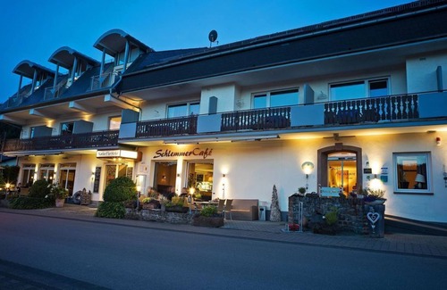 Meerfeld House | Single Room "Sternengucker" shower/WC/balcony - NaturPurHotel Maarblick