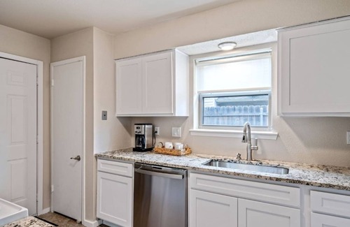 Bedford House | Single Story Home. Walk to shops and restaurants