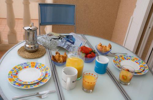 Puzol Apartment | SingularStays Puzol Beach VII