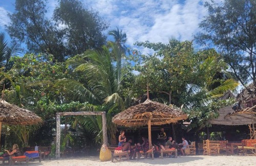 Kiwengwa Cabin | Sipano Beach Lodge