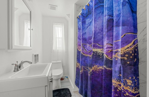 Delair Apartment | Siren's Cozy Cove: Hideaway 15min from Center CITY
