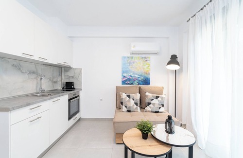 Paralia Ofryniou Apartment | Sirens Residential Complex