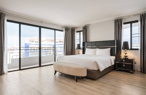 Pratumnak Hill Hotel | Sirin Exclusive Hotel & Residence