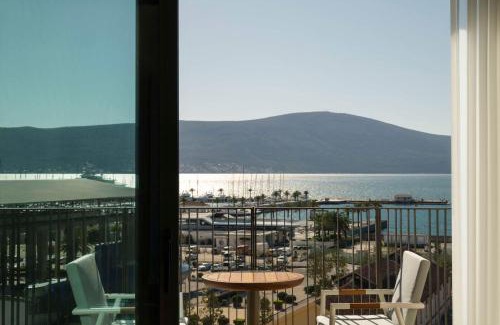 Tomicici Hotel | SIRO Boka Place