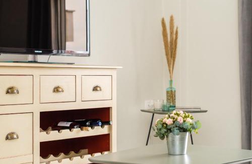 Kiato Apartment | Sissy apartment