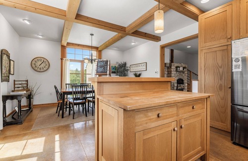 Ephraim House | Sister bay Private Home for Rental- Fire Pit and Yard games