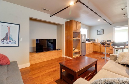 Sisters House | Sisters Home Lower - One bedroom/One bath - Sleeps upto 5