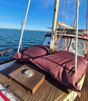 Faro Boat Rental | SISU 1 - Boat House