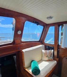Faro Boat Rental | SISU 1 - Boat House