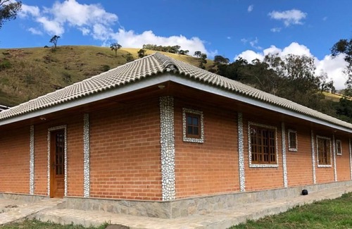 Pirangucu House | SITE RANCHO FUNDO