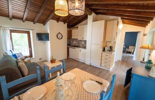 Manerba del Garda RV Rental | Sivinos Camping Boutique