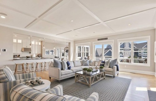Long Neck House | Six bedroom home in the amenity filled Peninsula community!