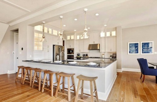 Long Neck House | Six bedroom home in the amenity filled Peninsula community!