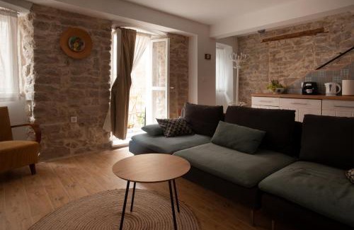 Milna (Brac) Apartment | Sketches of Milna