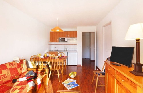Ax-les-Thermes Condo | Ski aux pieds ! T2 pour 6 + Accès sauna & piscine