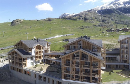 Bergers Condo | Ski aux pieds, vue sur la montagne, accès piscine