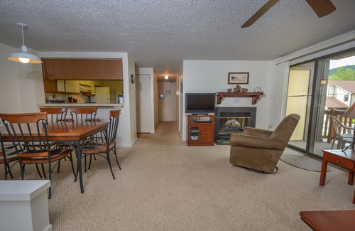 McHenry House | Ski Harbor 45 | Community Indoor Pool!