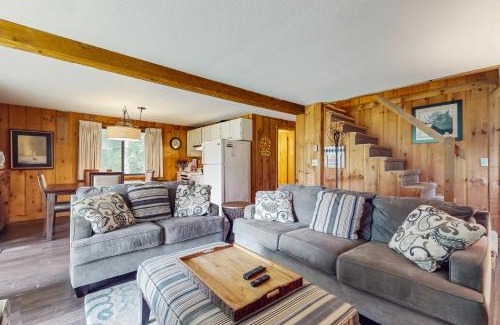 West Dover House | Ski Haus Retreat - Unit A