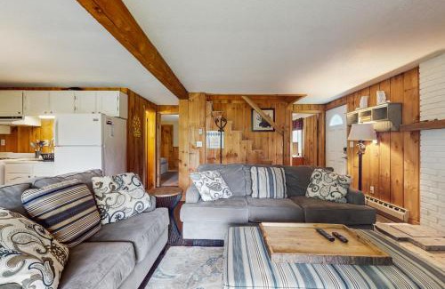 West Dover House | Ski Haus Retreat - Unit A